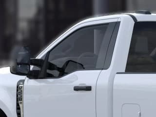 Ford Super Duty F-250 SRW XL 4WD Reg Cab 8' Box