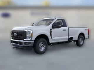 Ford Super Duty F-250 SRW XL 4WD Reg Cab 8' Box