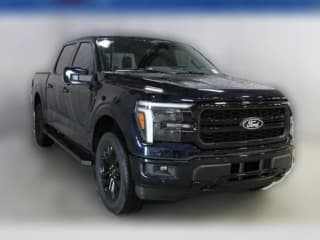 Ford F-150 LARIAT 4WD SuperCrew 5.5' Box Ford F-150 LARIAT 4WD SuperCrew 5.5' Box