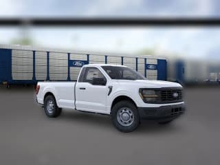 Ford F-150 XL 2WD Reg Cab 8' Box