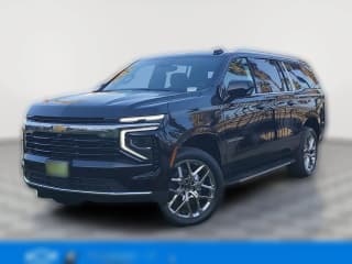 Chevrolet Suburban LS 2WD 4dr