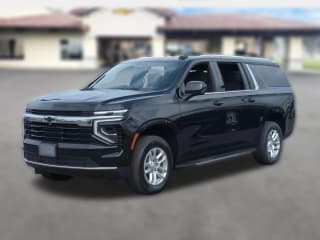 Chevrolet Suburban LS 4WD 4dr