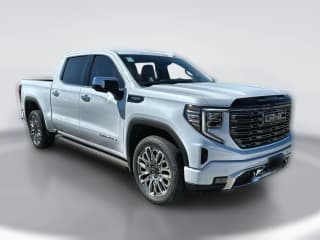 GMC Sierra 1500 Denali Ultimate 4WD Crew Cab 147"