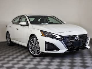 Nissan Altima SL FWD