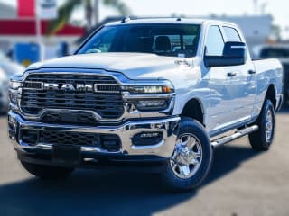 Ram 3500 Tradesman 4x4 Crew Cab 6'4" Box