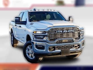 Ram 3500 Big Horn 4x4 Crew Cab 6'4" Box