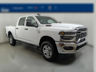 Ram 2500 Tradesman 4x4 Crew Cab 6'4" Box