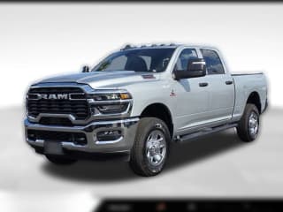 Ram 2500 Tradesman 4x4 Crew Cab 6'4" Box