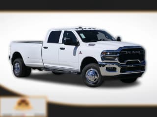 Ram 3500 Tradesman 4x4 Crew Cab 8' Box
