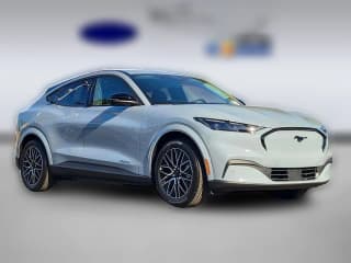 Ford Mustang Mach-E Premium RWD