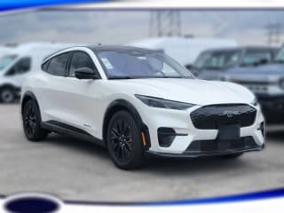 Ford Mustang Mach-E Premium RWD