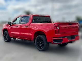 Chevrolet Silverado 1500 Custom 2WD Crew Cab 147"