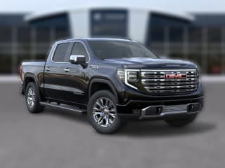 GMC Sierra 1500 Denali 4WD Crew Cab 147"