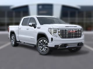 GMC Sierra 1500 Denali 4WD Crew Cab 147"