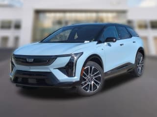 Cadillac OPTIQ Premium Sport 4dr w/1SH