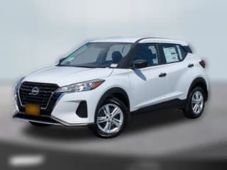 Nissan Kicks Play S FWD