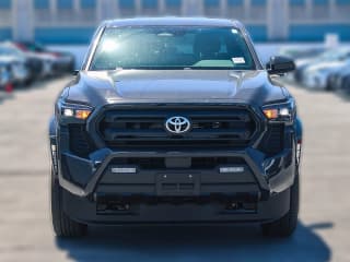 Toyota Tacoma 2WD SR5 Double Cab 6' Bed AT (Natl)