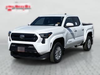 Toyota Tacoma 4WD SR5 Double Cab 5' Bed AT (Natl)