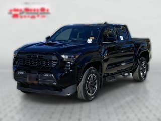 Toyota Tacoma 4WD TRD Sport Double Cab 5' Bed AT (Natl)