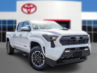 Toyota Tacoma 4WD TRD Sport Double Cab 6' Bed AT (Natl)