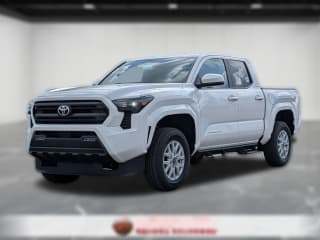 Toyota Tacoma 4WD SR5 Double Cab 5' Bed AT (Natl)