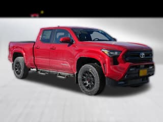 Toyota Tacoma 4WD SR5 Double Cab 5' Bed AT (Natl)