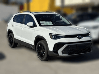 Volkswagen Taos SE FWD