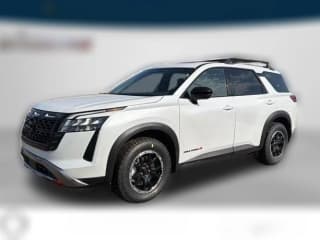 Nissan Pathfinder Rock Creek 4WD