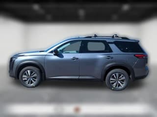 Nissan Pathfinder SL 4WD