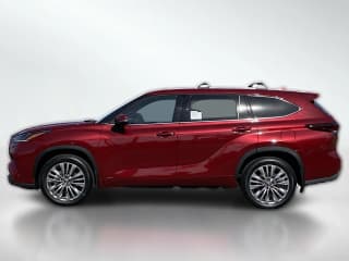 Toyota Highlander Hybrid Platinum AWD (Natl)