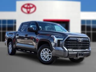Toyota Tundra 4WD SR5 CrewMax 5.5' Bed (Natl)