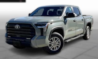 Toyota Tundra 4WD SR5 CrewMax 5.5' Bed (Natl)