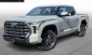 Toyota Tundra 4WD Platinum CrewMax 5.5' Bed (Natl)