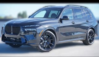 BMW X7 xDrive40i Sports Activity Vehicle