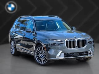 BMW X7 xDrive40i Sports Activity Vehicle