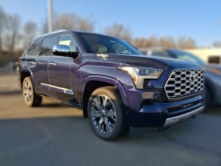 Toyota Sequoia Capstone 4WD (Natl)