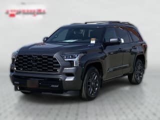 Toyota Sequoia Platinum 4WD (Natl)