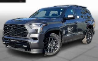 Toyota Sequoia Platinum 4WD (Natl)