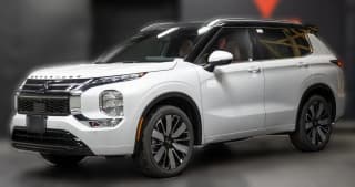 Mitsubishi Outlander SEL FWD