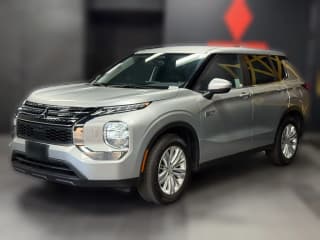 Mitsubishi Outlander Plug-In Hybrid ES S-AWC