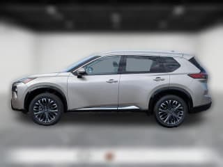 Nissan Rogue Platinum AWD