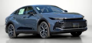 Toyota Crown XLE AWD (Natl)