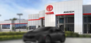 Toyota Prius Plug-In Hybrid XSE Premium (Natl)