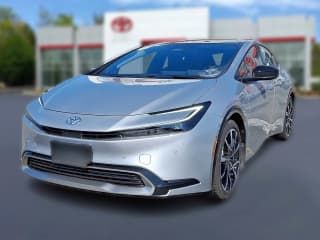 Toyota Prius Plug-In Hybrid XSE Premium (Natl)