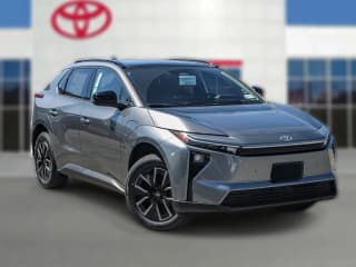 Toyota bZ XLE Plus FWD (Natl)