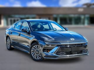 Hyundai Sonata Hybrid SEL FWD