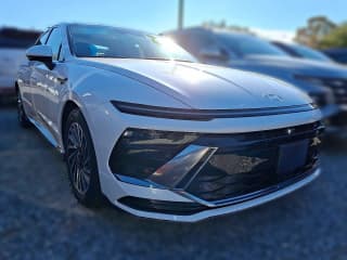 Hyundai Sonata Hybrid Limited FWD