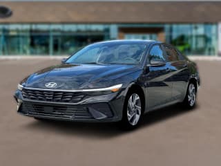 Hyundai Elantra Limited IVT