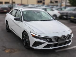 Hyundai Elantra SEL Sport Premium IVT