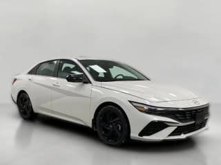 Hyundai Elantra SEL Sport Premium IVT